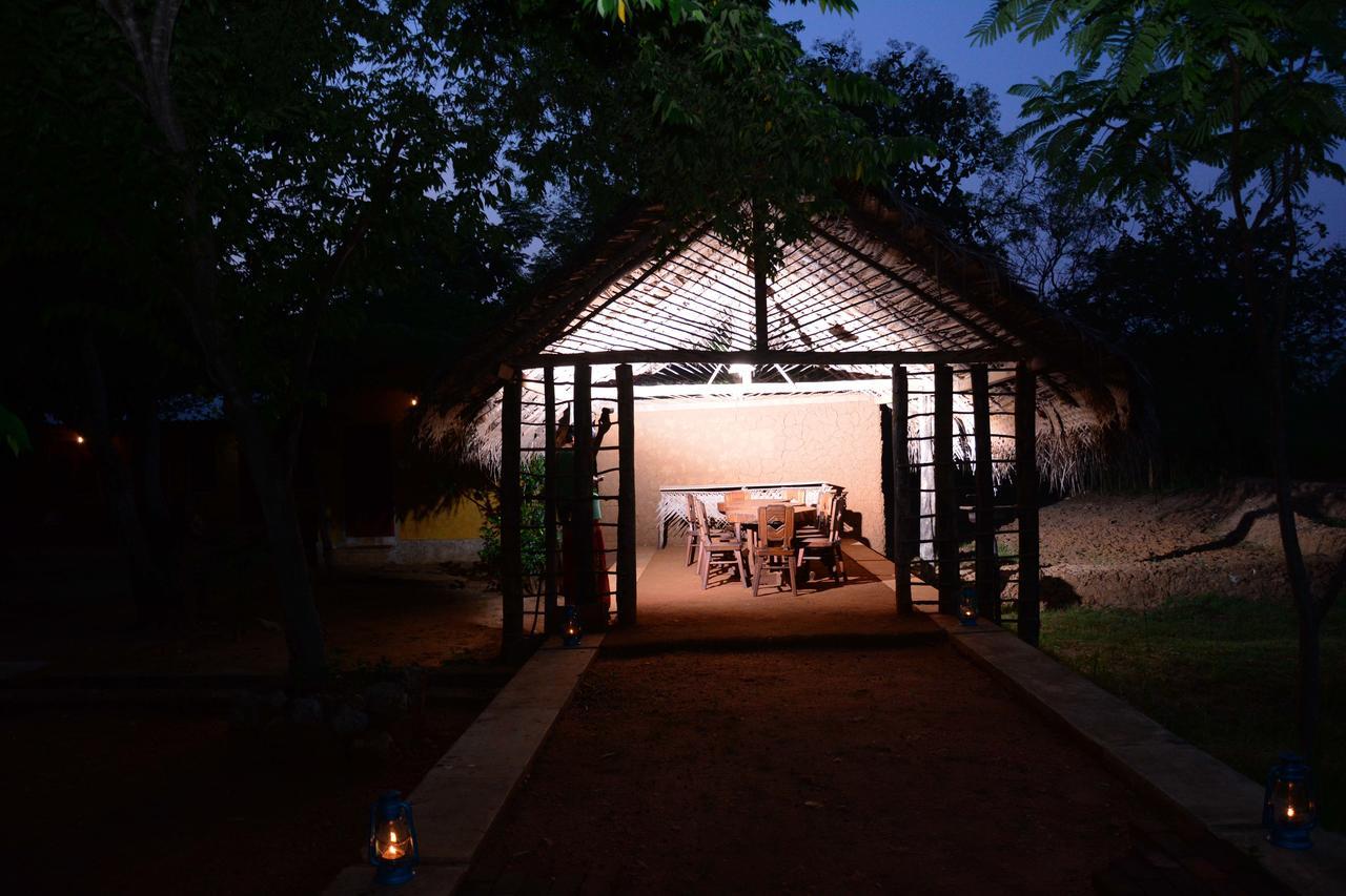 Castle Rock Sigiriya Hotell Kibissa Eksteriør bilde
