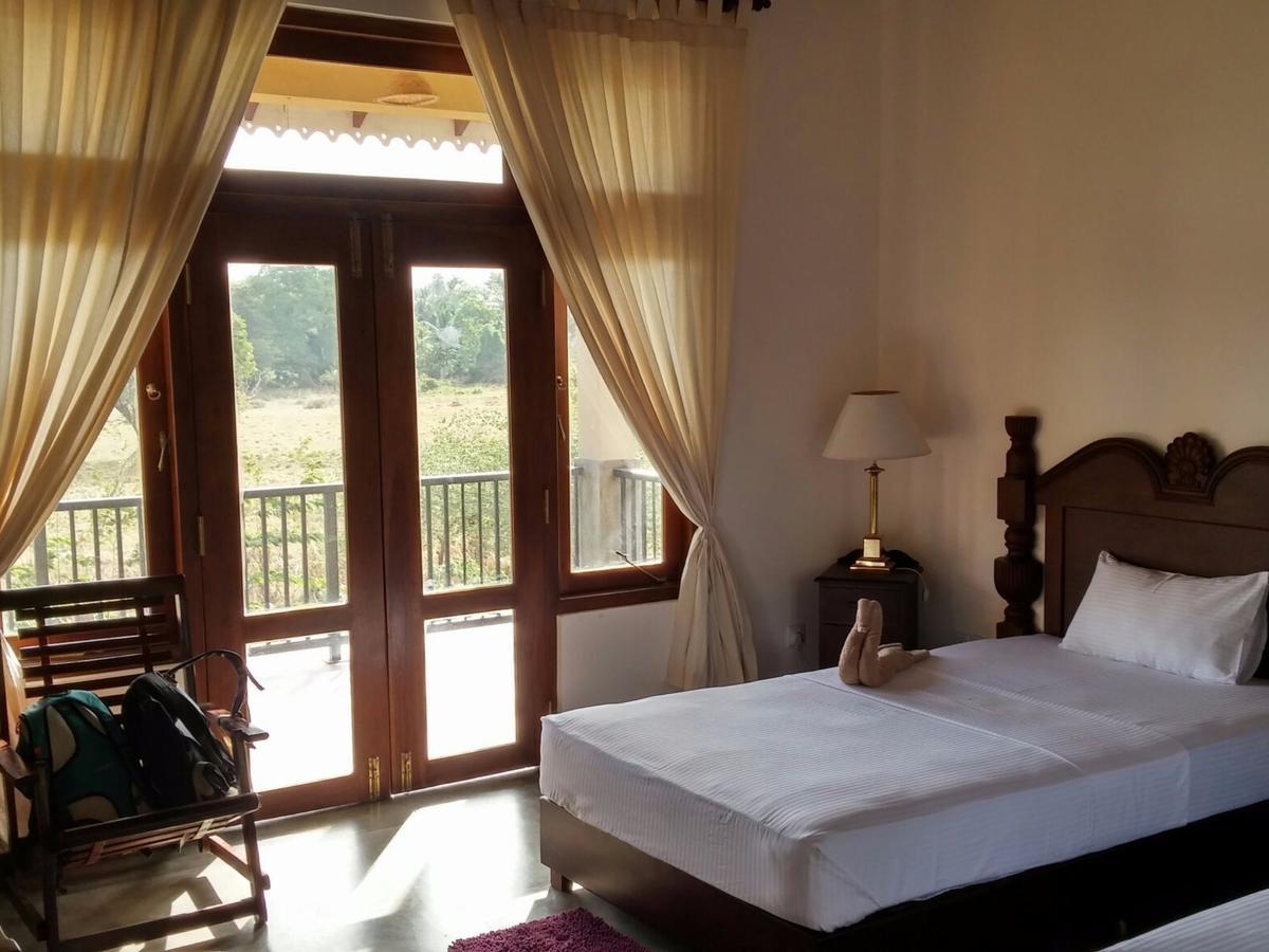 Castle Rock Sigiriya Hotell Kibissa Eksteriør bilde