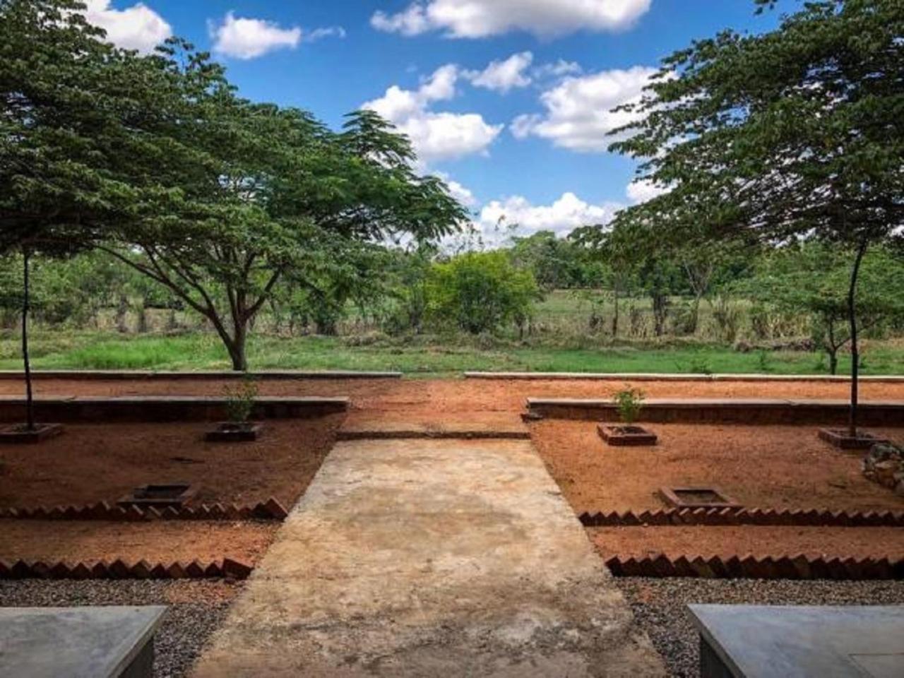 Castle Rock Sigiriya Hotell Kibissa Eksteriør bilde
